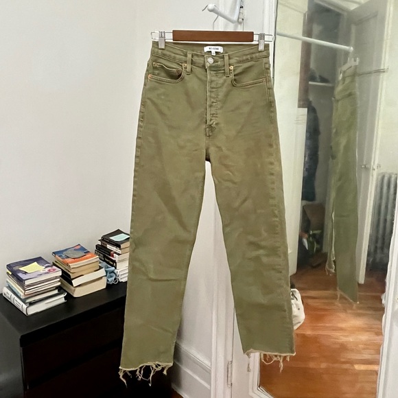 RE/DONE
70s High-Rise Stove Pipe Jeans - Washed Sage - Picture 7 of 12